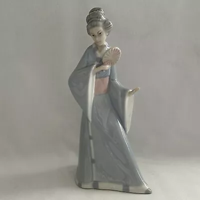 Miquel Requena Valencia Asian Lady W/ Fan Porcelain Figurine Made In Spain • $29.50