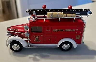 Matchbox Models Of Yesteryear - 1937 GMC Van Fire Truck Rescue Squad F.D.N.Y. • $5