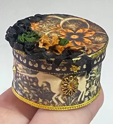 Artisan Union Of The Crowns Couture Hat Box 1:12 Dollhouse Mini Signed OOAK  '24 • $25.99