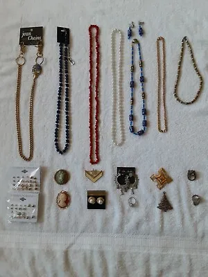 Costume Jewelry Lot Of 20 • $17.53