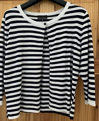 💙🤍💙Women’s Nautical Striped Cardigan- Size M • £5