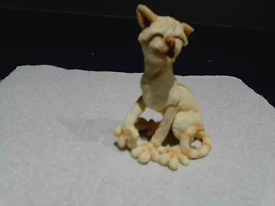 A Breed Apart Cat Figurine • £12.50