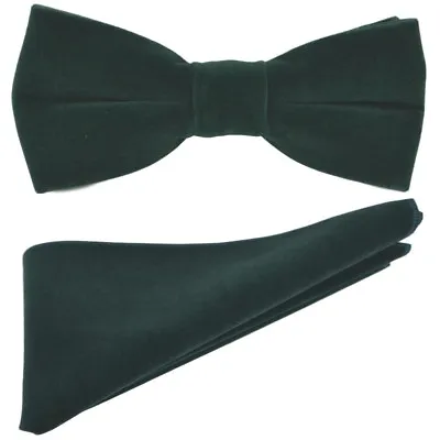 Luxury Dark Green Velvet Bow Tie & Pocket Square Set • £17.99