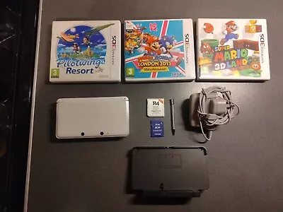 Nintendo 3DS Console Bundle - White With R4card + 2gb Sd Card. Super Mario 3D  • £120