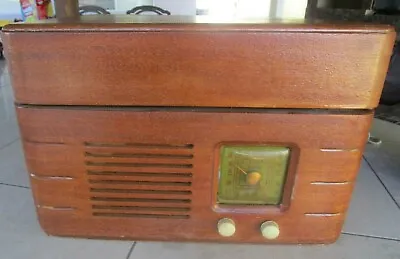 Vintage Sonora Radio Phonograph Model RGMFU-212-230 • $129