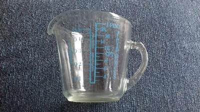 £4.25 • Buy Vintage Retro JAJ Pyrex Glass Measuring Jug 1 Pint Blue Numbering 1/2L Very Good