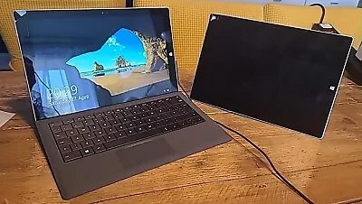 Joblot 2x Microsoft Surface 64Gb - Damaged Screen • £30