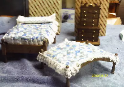 Miniature Dollhouse Bed And Dresser Possibly Concord • $28.99