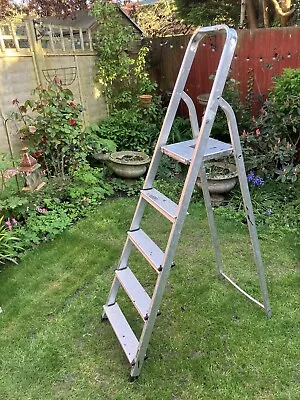 Abru Aluminium Step Ladders • £9.99