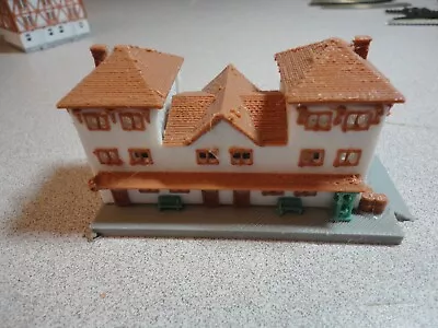 Z Scale Hotel Building • $12