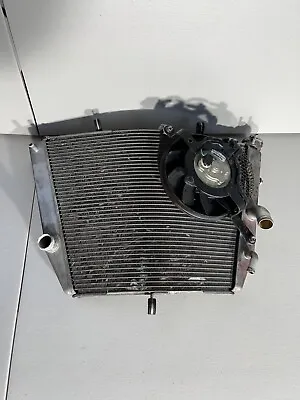 2006 2007 Suzuki Gsxr600 750 Engine Radiator Motor Cooler Cooling 17710-01h00 • $99.99