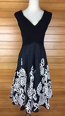 Queenspark Gorgeous V Neck Slvless Black Party Fit & Flare Dress Size 8 As New • $49