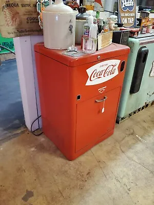 VENDO 23 - Antique 1950s 10 CENT  Coke Coca-Cola Spin Top Vending Machine • $1875