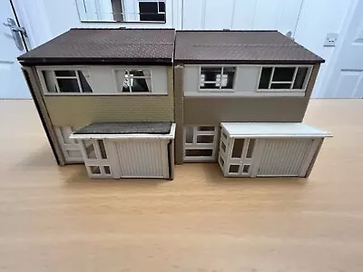 Hornby 00 Gauge Houses X2 (Lot 1) • £20