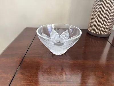 Lenox Crystal Bowl W Frosted Glass Leaves • $30