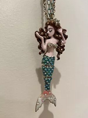 BETSEY JOHNSON Moveable Mermaid Pendant With Pearls & Beads 16”+ Necklace • $70