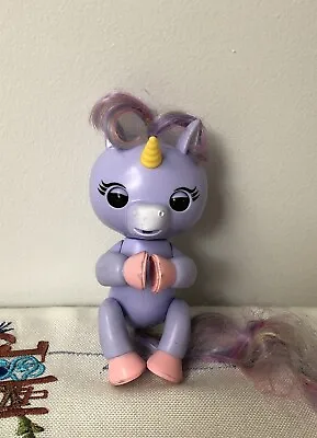 $15.99 • Buy FINGERLINGS Purple Baby Unicorn Working Interactive Toy Wowwee Used
