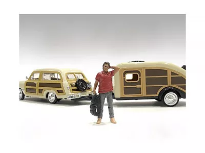  Campers  Figure 4 For 1/18 Scale Models By American Diorama 76337 • $9.99