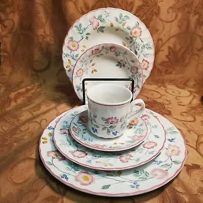 $23 • Buy Churchill Briar Rose - 6 Piece Dinner Setting - Great Condition 
