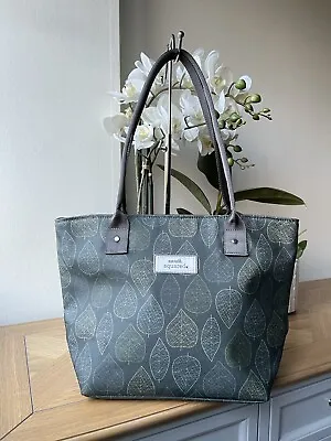 Earth Squared Green Oilcloth Leaf Print Handbag Tote Bag • £25