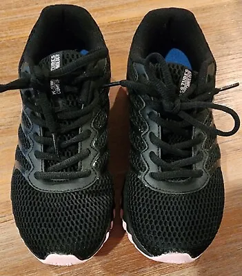 Women's Running Shoes K-Swiss - Black/Pink • $30