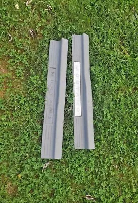 05 - 09  FORD MUSTANG GT DOOR SCUFF PLATES. LH RH SET TRIM. Grey Oem. 1 Metal. • $39.99