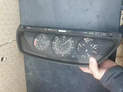 84-85 Mercedes W126 500SEL & 500SEC Instrument Cluster 1265425401 • $150