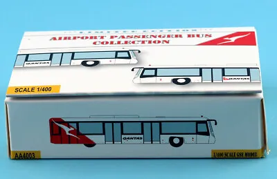 JC Wings 1:400 AA4003 Qantas Airport Passenger Bus (4 In1 Set) Model • $28.99