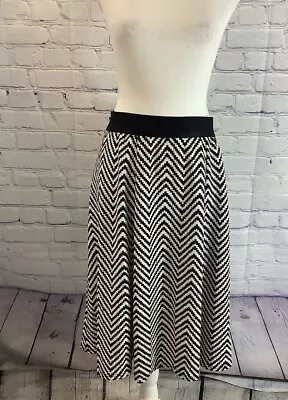 Metro Wear Women’s Black / White Chevron Skirt  1X  Plus • $12.50