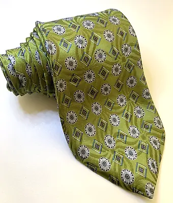 ERMENEGILDO ZEGNA Men's 100% Silk Necktie ITALY Luxury Geometric Mint Green Long • $34
