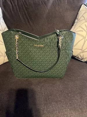 Michael Kors Jet Set Travel Shoulder Bag - Green • $43.80