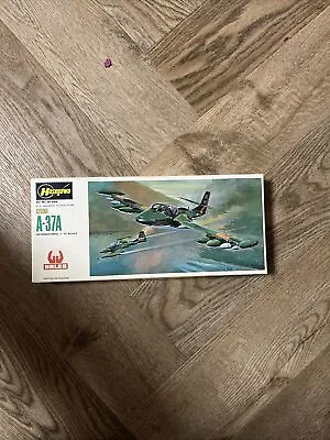 Hasegawa CESSNA A-37A U.S AIRFORCE ATTACK PLANE MODEL KIT VINTAGE 1/72 Scale • £20