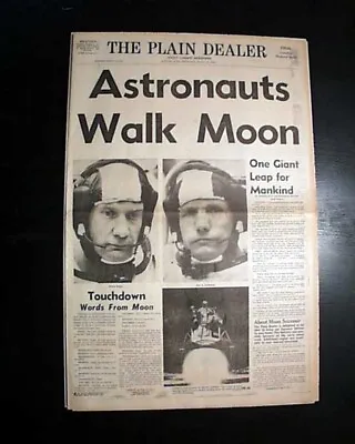 MAN WALK ON THE MOON Neil Armstrong Buzz Aldrin Apollo 11 Photos 1969 Newspaper  • $88