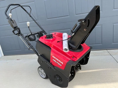 $425 • Buy Honda HS720 Snow Blower