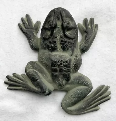 Metal Frog Toad - Garden Decor - 8.25” X 8” X 2” • $14.99