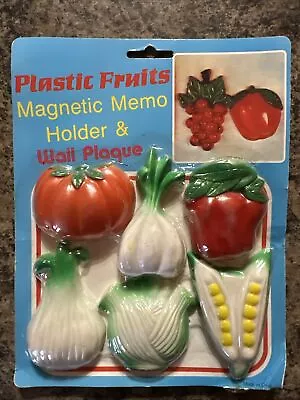Vintage Kitchen Memo Holders Food Fruit Magnet Set Plastic Unopened New • $9.99