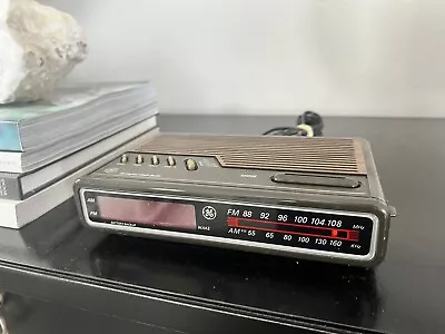 Vintage Ge Digital Alarm Radio Clock 7-4612a General Electric Wood Grain - Works • $29.99