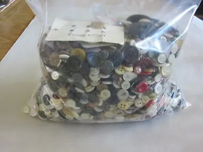 BUTTONS! HUGE Lot 4 LBS 10 OZ Vintage Sewing Buttons  Awesome Mix • $15
