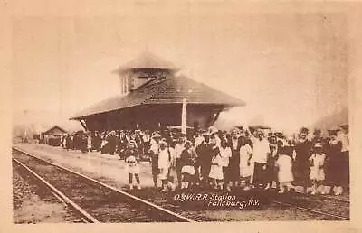 J86/ Fallsburg New York Postcard C1910 O&W Railroad Depot  94 • $18.40