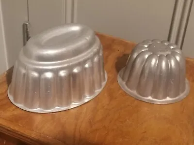 Two Vintage Retro Decorative Medium  & Small Sized Metal Jelly/ Blamanche Molds • £11