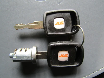 £22 • Buy JLG   ignition Keys     2 The Same   used With Barrel  Fork Lift ?