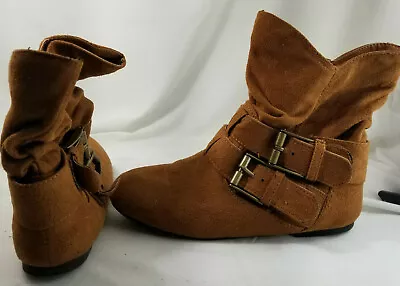 Max Collections Brown Ankle BOOTS Shoes Size 6   Suede  Double Buckle  GREAT • $10.89