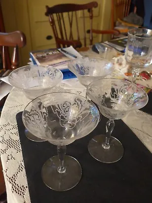 Set (4) Morgantown ‘Milan’ Champagne/Sherbets ‘Carleton’ Etching • $22.50