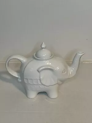 Vintage B I A Cordon Bleu White Elephant Teapot - 28 Oz • $12.99