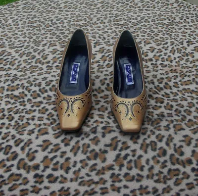 Vintage Magrit Gold Beige Leather Shoes UK 4.5 EU 37.5 • £54.99