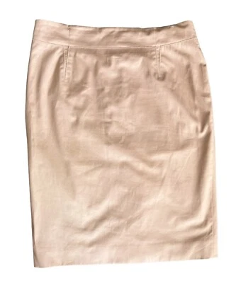 $38 • Buy Vintage Salvatore Ferragamo Pencil Skirt - Women's Size 12 (IT 46)