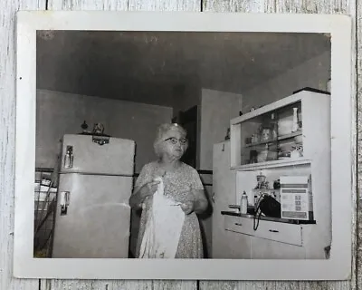 Vintage Photo Snapshot Candid 1960s Old Kitchen Metal Cabinets Refrigerator Mom  • £20.90