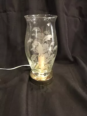 Vtg 9  Electric Crystal Hurricane Lamp Frosted Accents -Petals Adoria Crystal  • $12.99