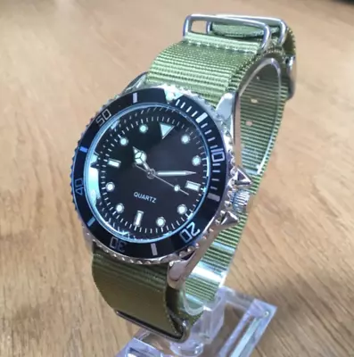 Mens Dive Style Quartz Watch Black With Green Nato Military Strap Sterile Dial. • £10