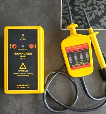 Martindale Proving Unit PD690 With Voltage Indicator VI13700/G And Carry Case • £70